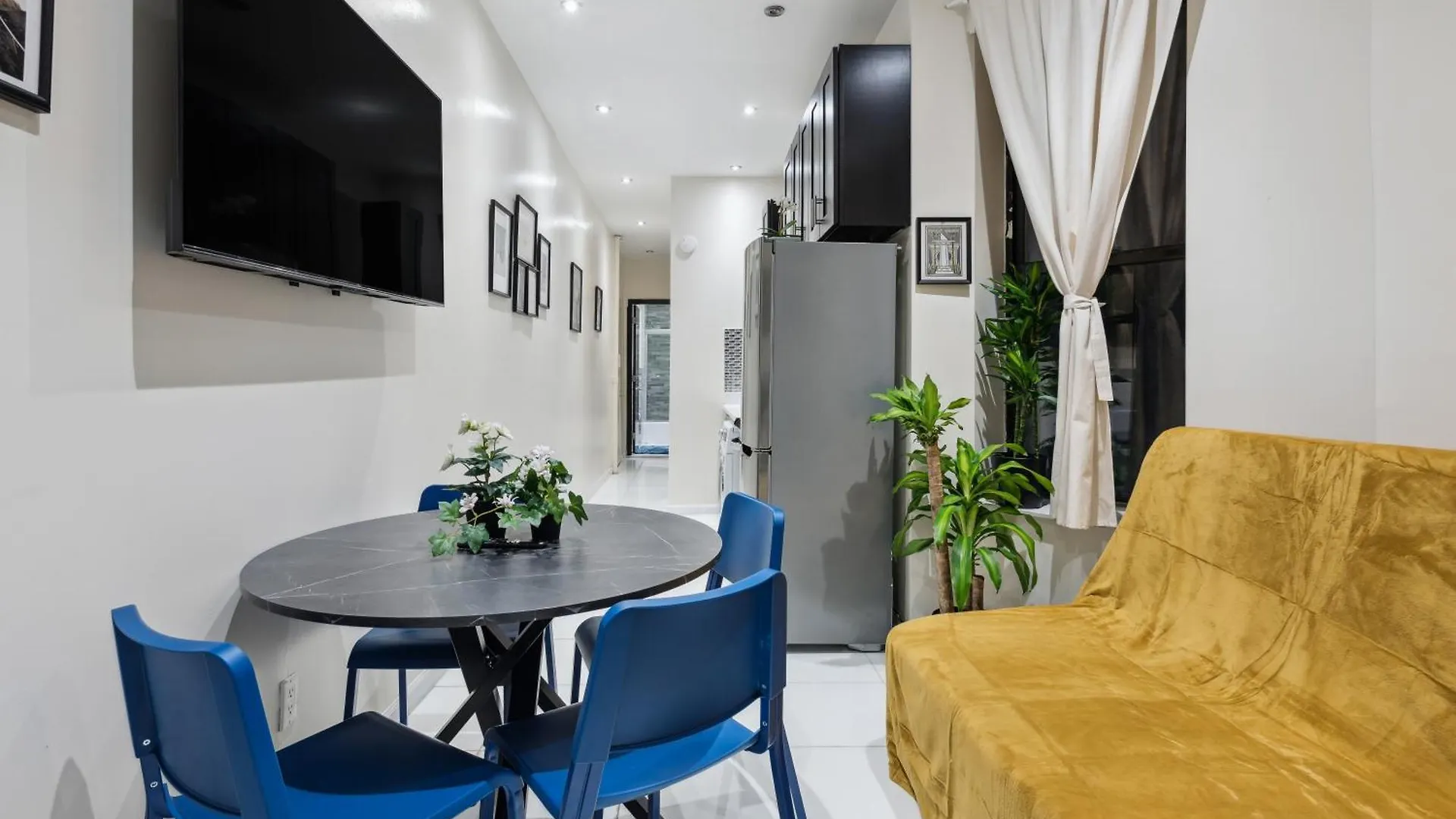 Apartment 2 Bedroom Home In Manhattan Valley New York
