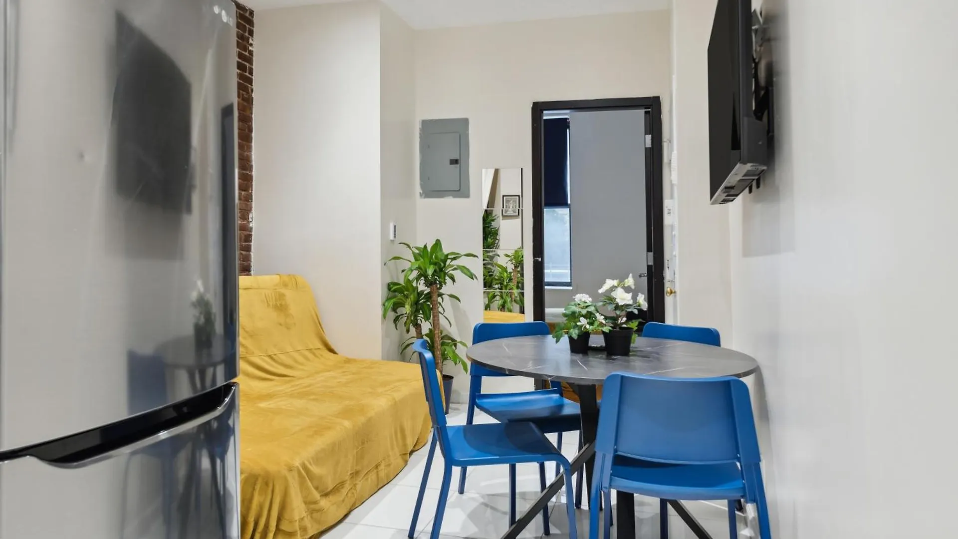 2 Bedroom Home In Manhattan Valley New York Apartment